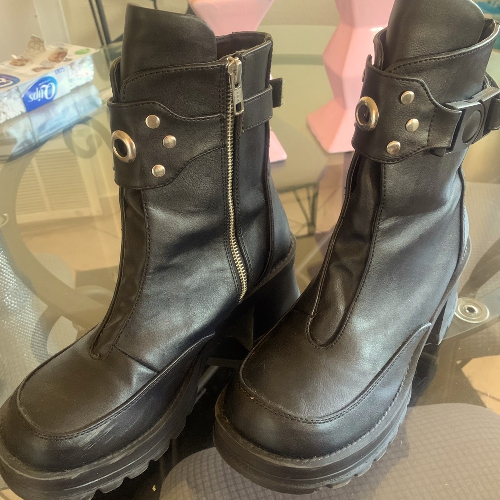 Demonia boots